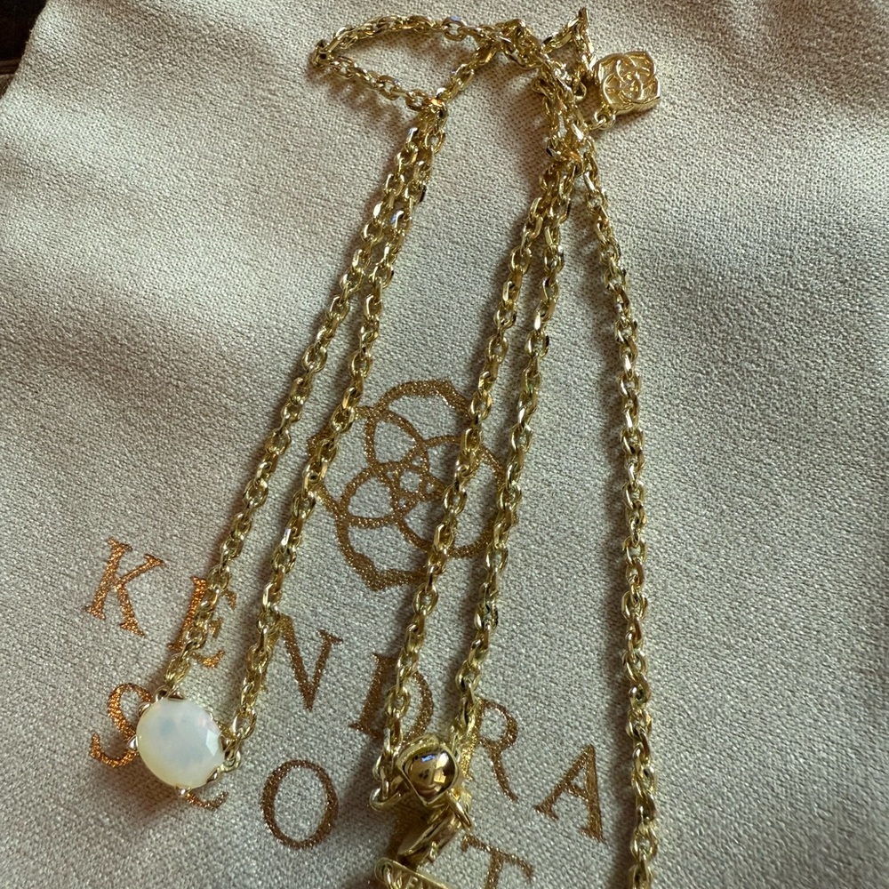Kendra Scott Cailin White Opal Gold Pendant Necklace